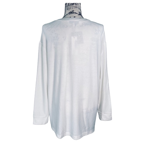 Cupcakes & Cashmere Gazella V-neck Ultra Soft Long Sleeve Sweater - L - NWT - Picture 4 of 13